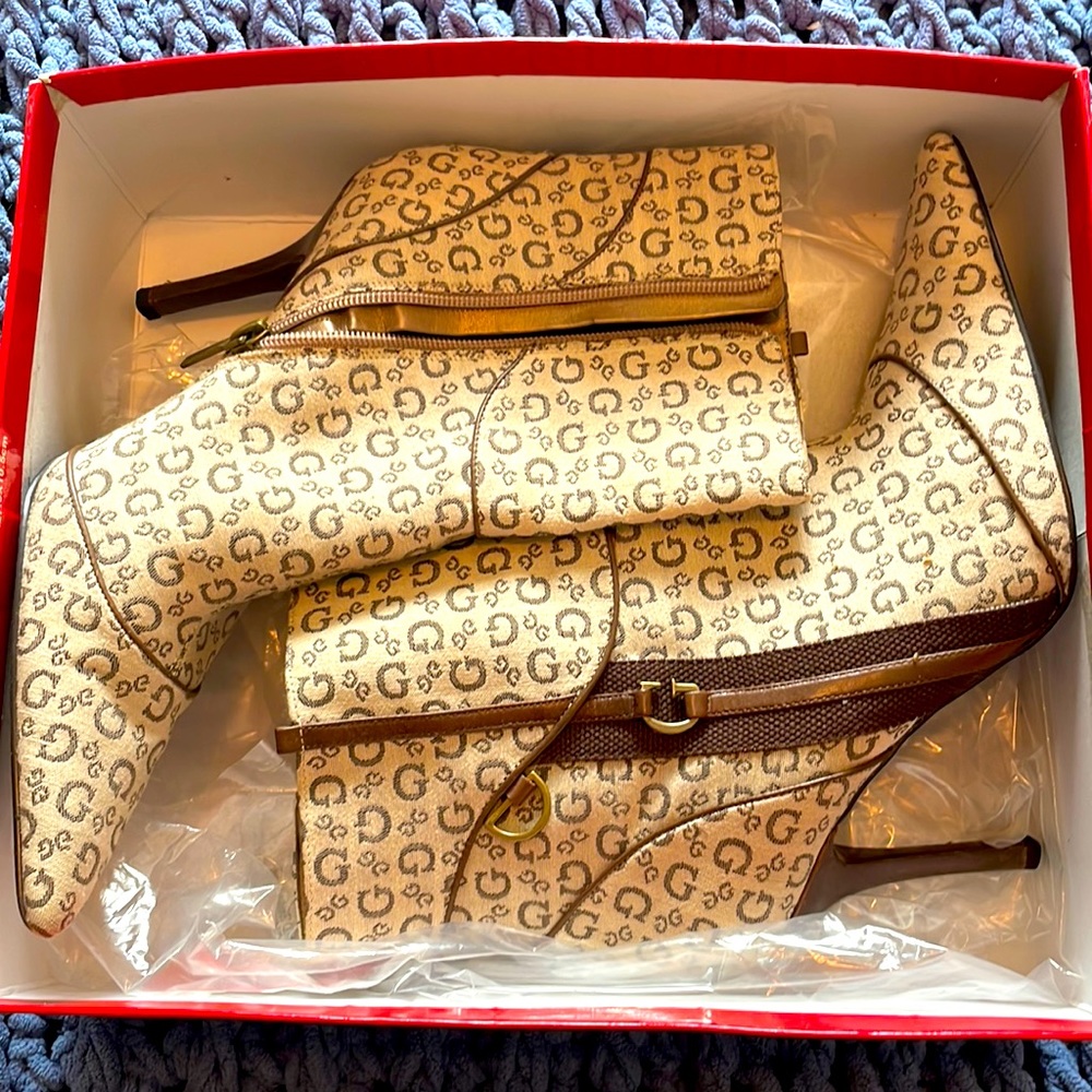 Ankle boots